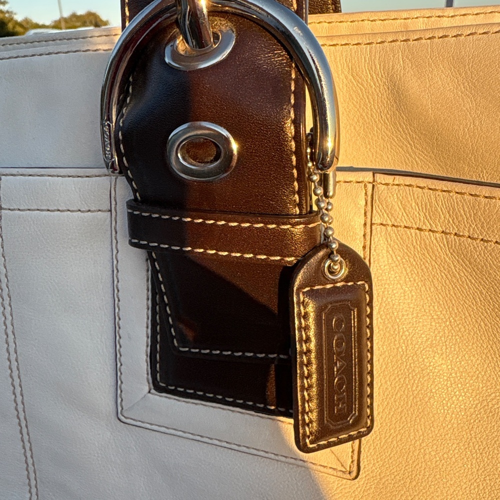 Coach soho carryall satchel - Picture 2 of 11